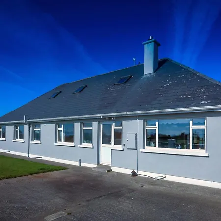 Nyaraló Ballinagreena House *